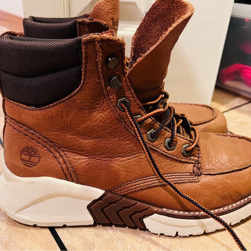 Timberland boots / MEN / Size 7 us